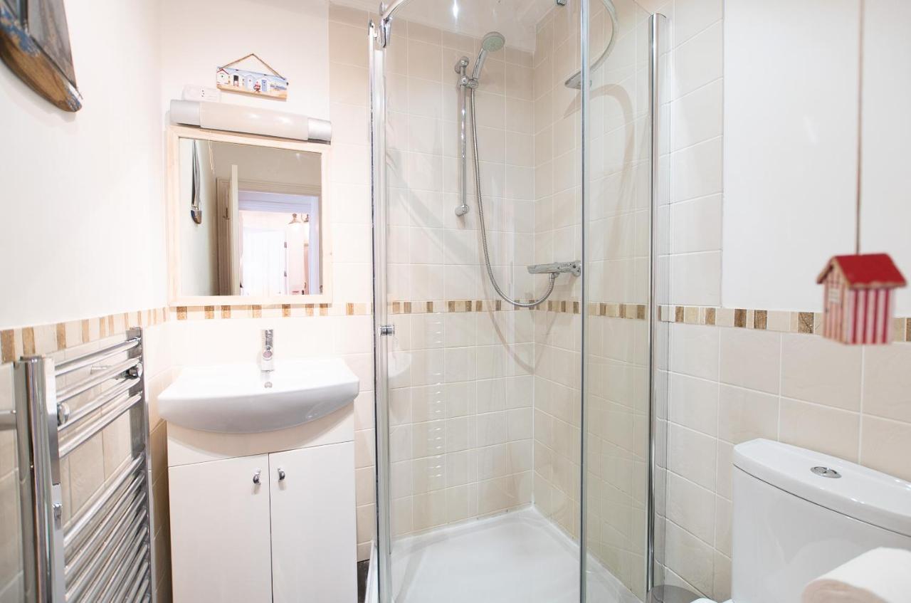 Stone'S Throw Villa St Ives Екстериор снимка